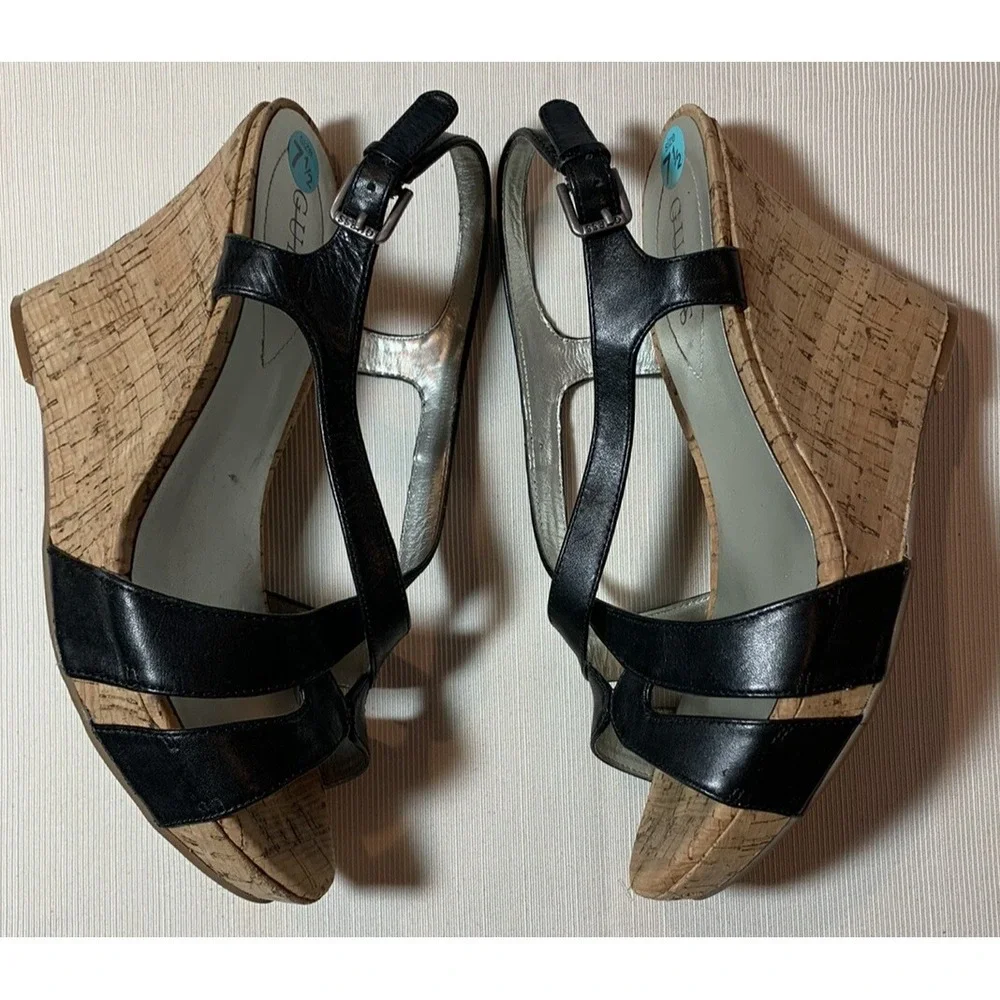 GUESS STRAPPY CORK WEDGE SANDALS 7.5 M BLACK